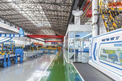 到智能工廠看機(jī)器拼效率